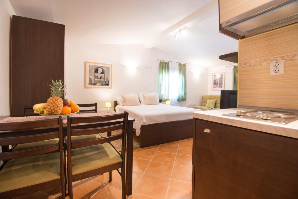 Apartments Babilon Kotor Luaran gambar