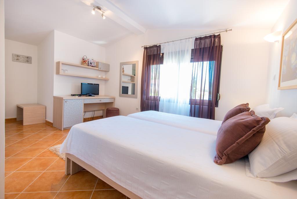 Apartments Babilon Kotor Luaran gambar