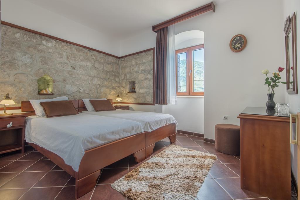 Apartments Babilon Kotor Luaran gambar